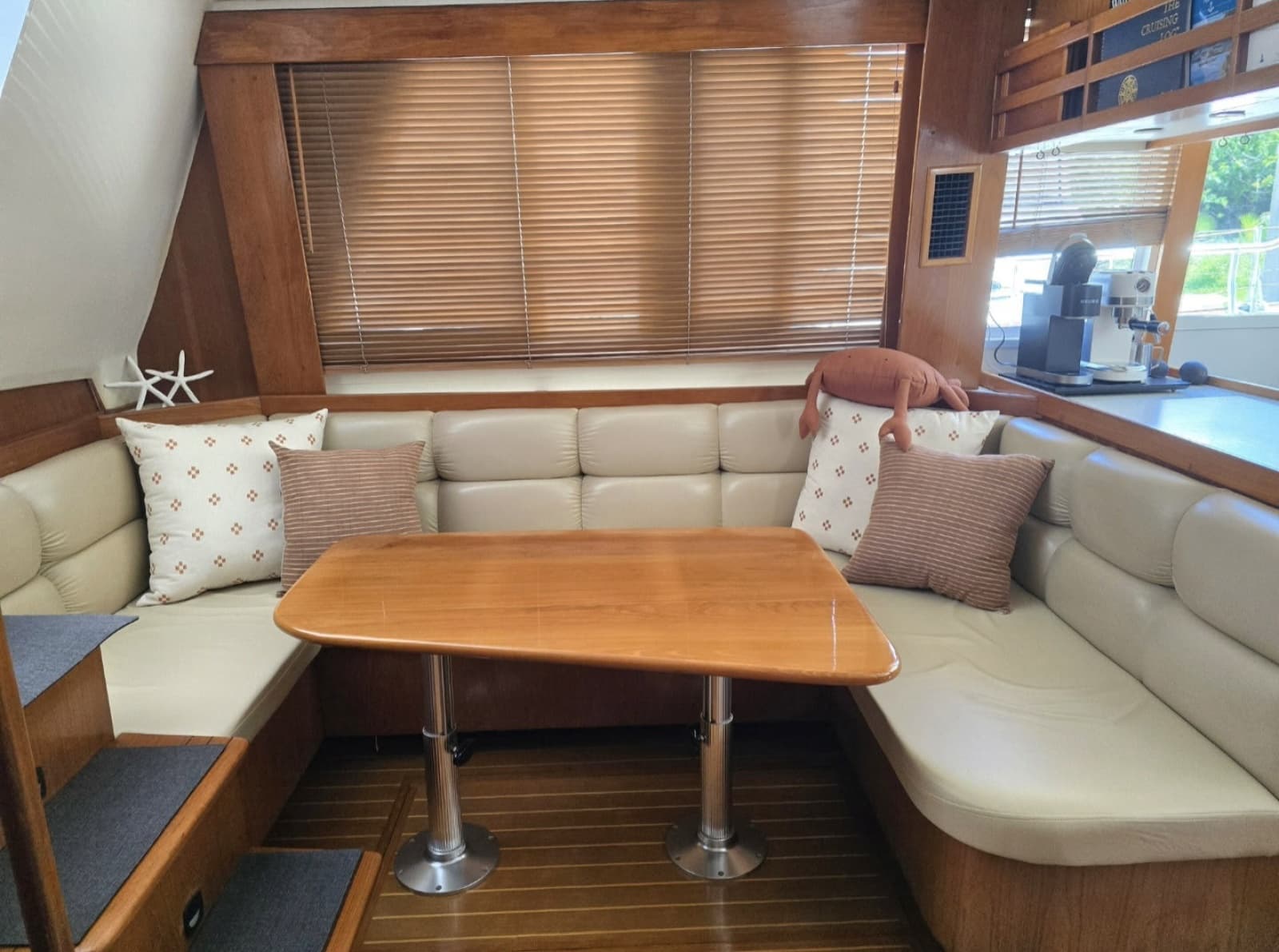 2001 Mainship 43 Trawler Aft Cabin - Photo 20