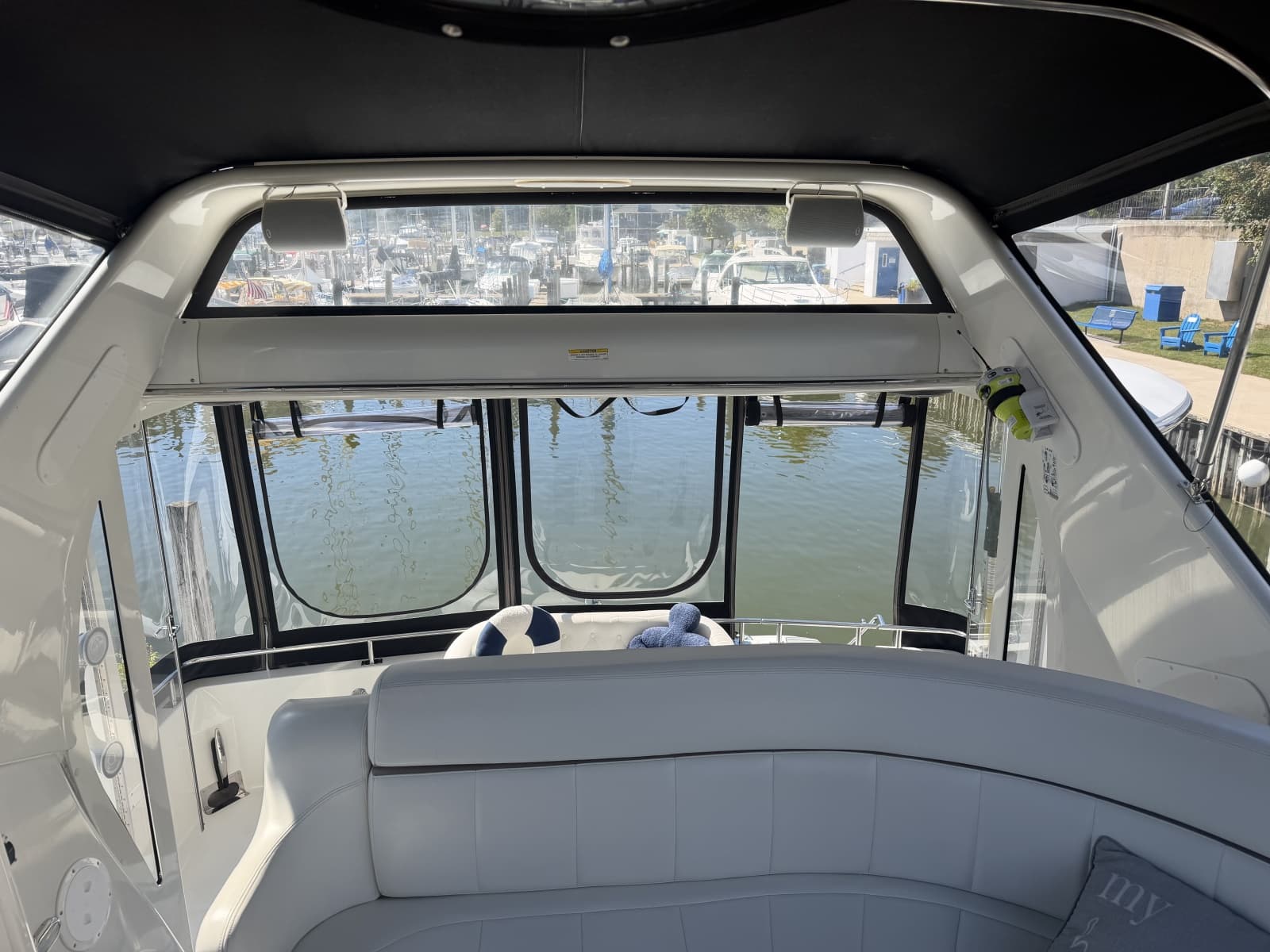 2000 Carver 396 Motor Yacht - Photo 16