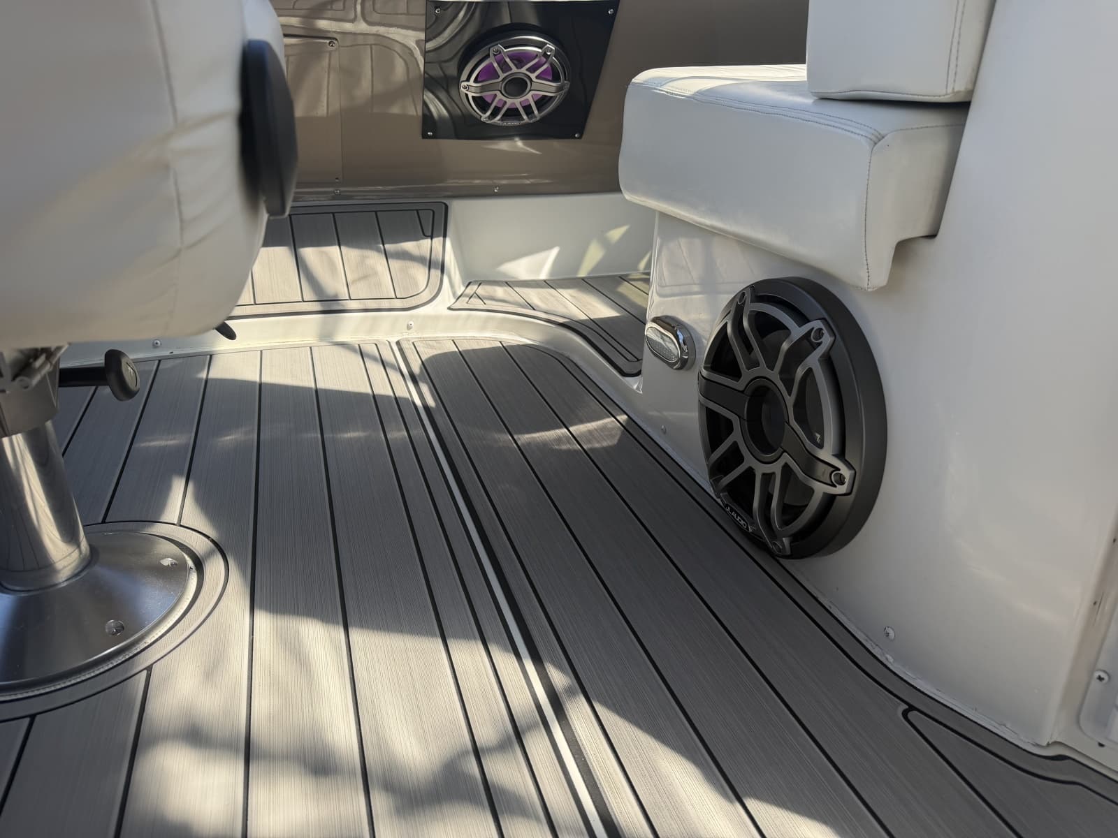 2000 Carver 396 Motor Yacht - Photo 9