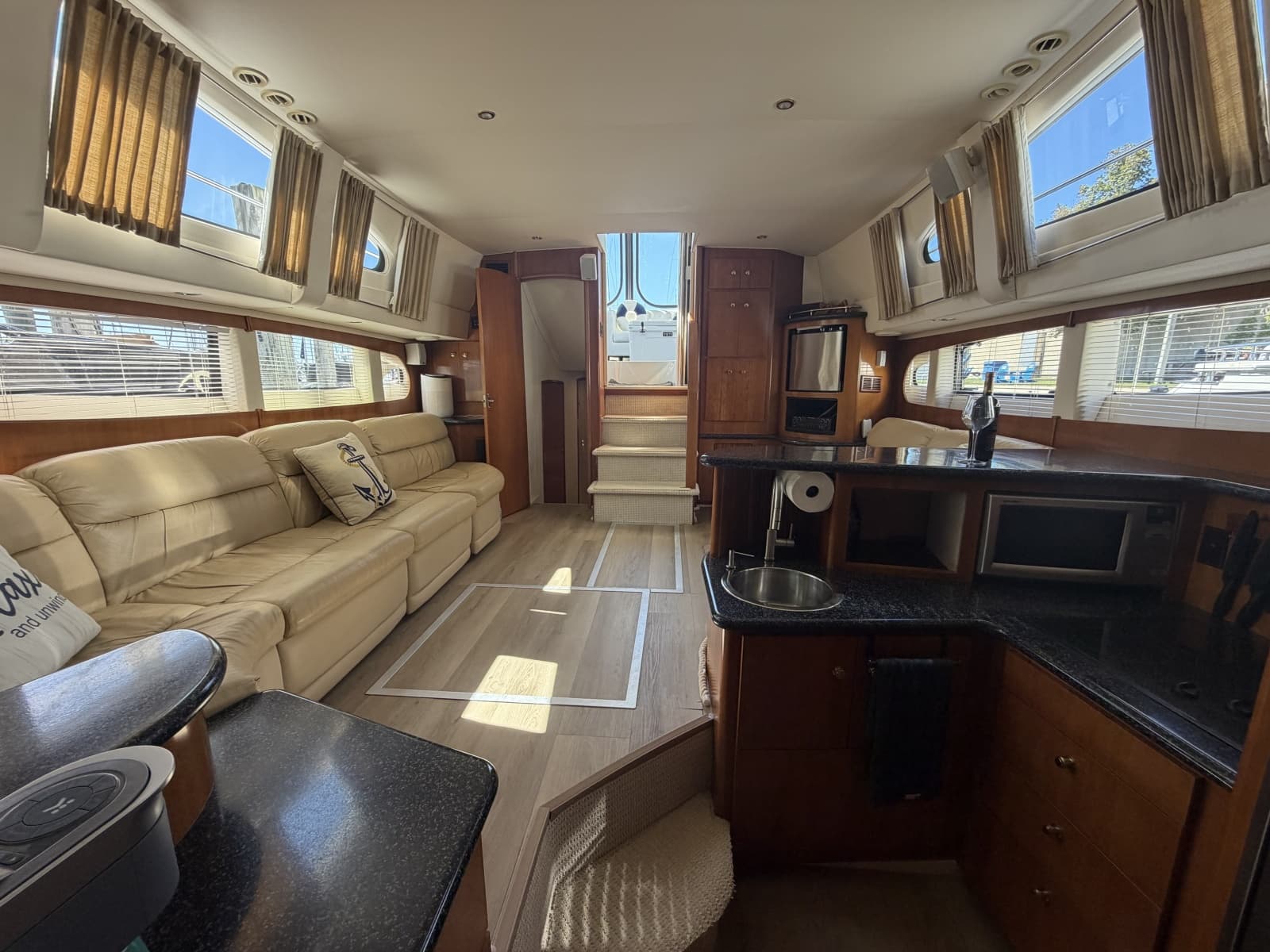 2000 Carver 396 Motor Yacht - Photo 29