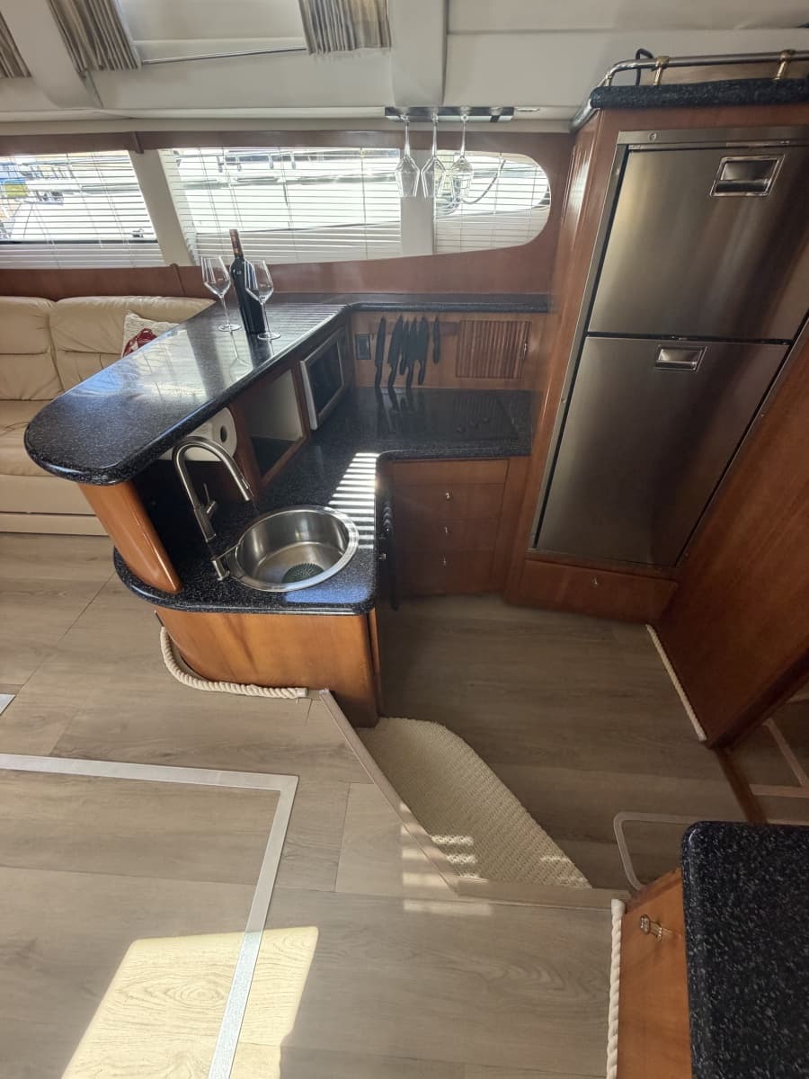 2000 Carver 396 Motor Yacht - Photo 27
