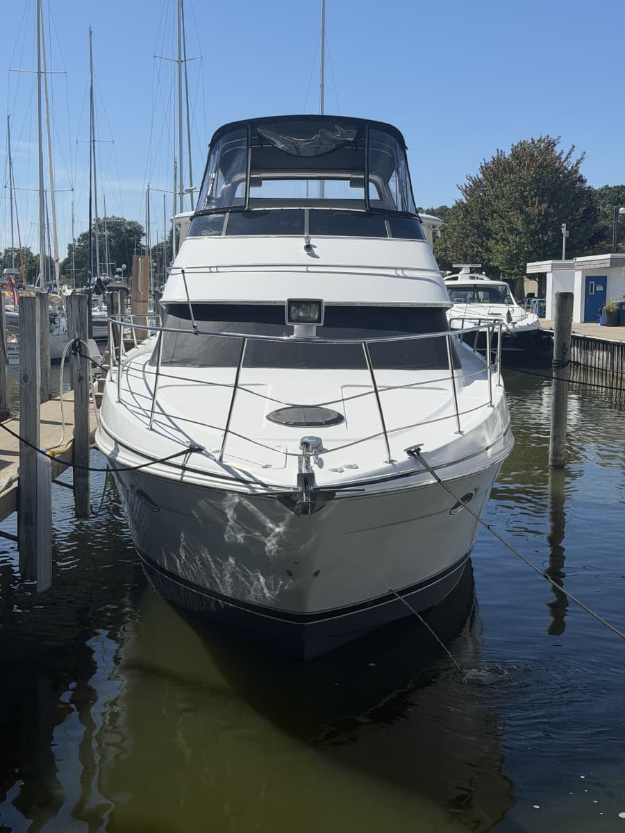 2000 Carver 396 Motor Yacht - Photo 2