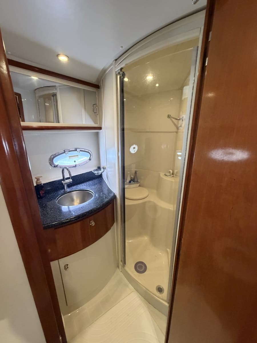 2000 Carver 396 Motor Yacht - Photo 42