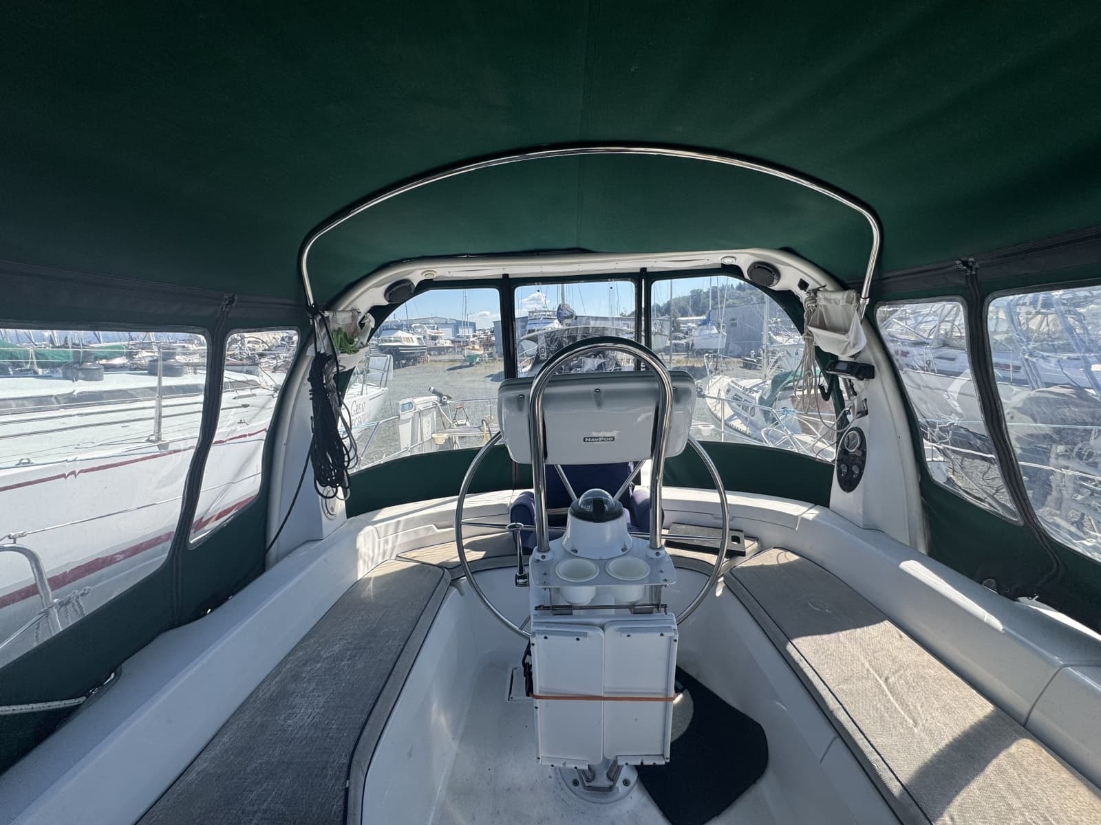 1999 Hunter 420 - Photo 6