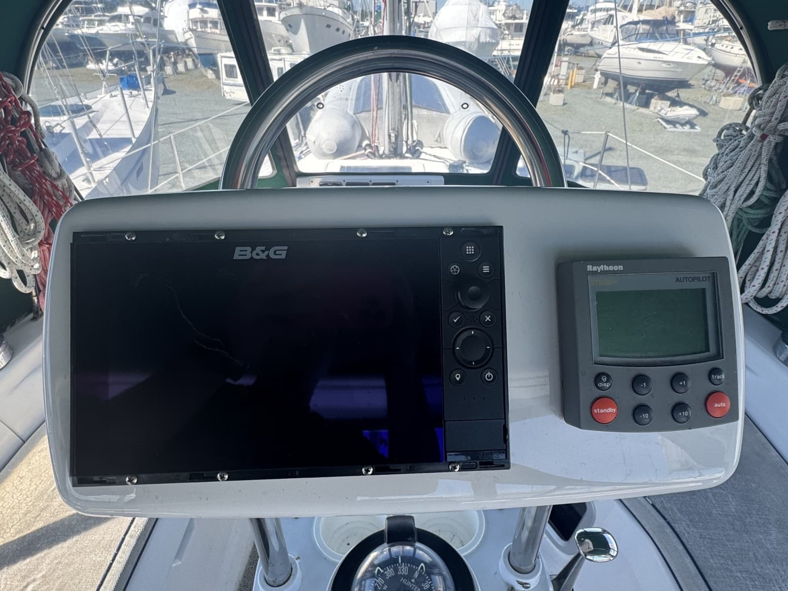 1999 Hunter 420 - Photo 4