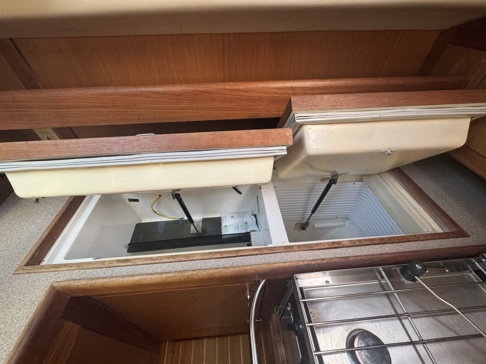 1999 Hunter 420 - Photo 14