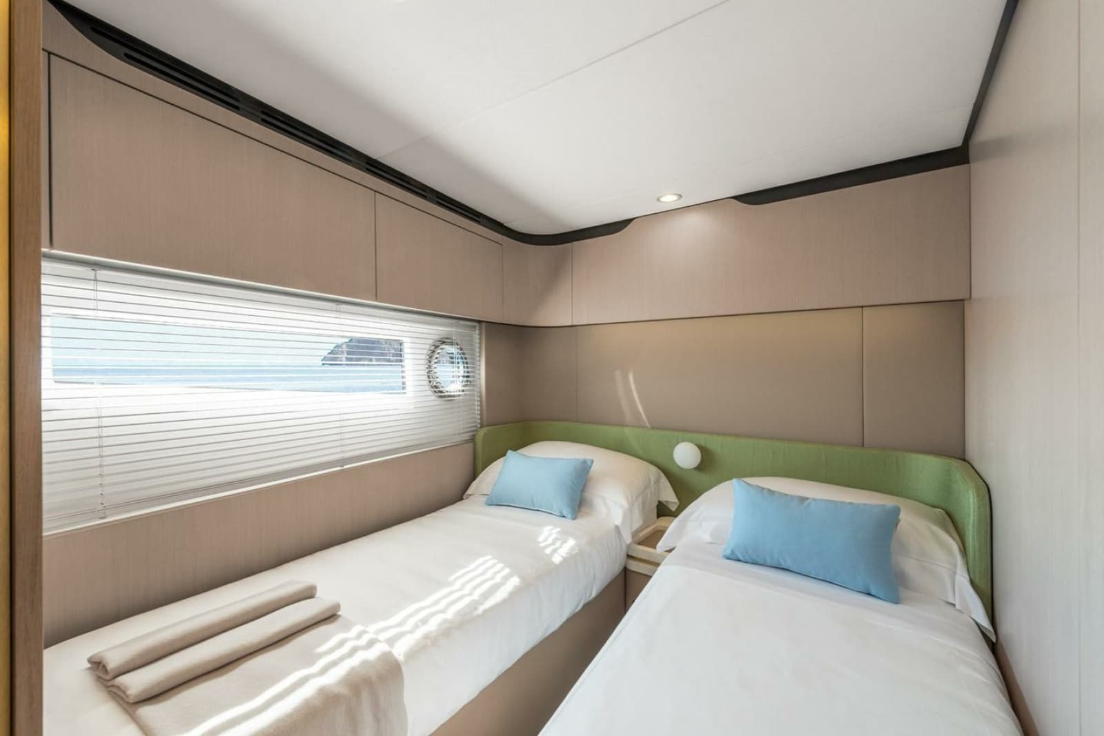 2024 Azimut FLY 60 - Photo 17