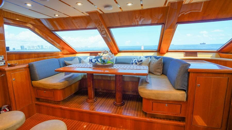 2001 Motor Yacht 82MY - Photo 19