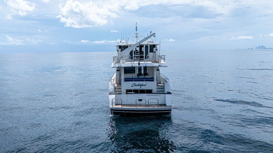 2001 Motor Yacht 82MY - Photo 5