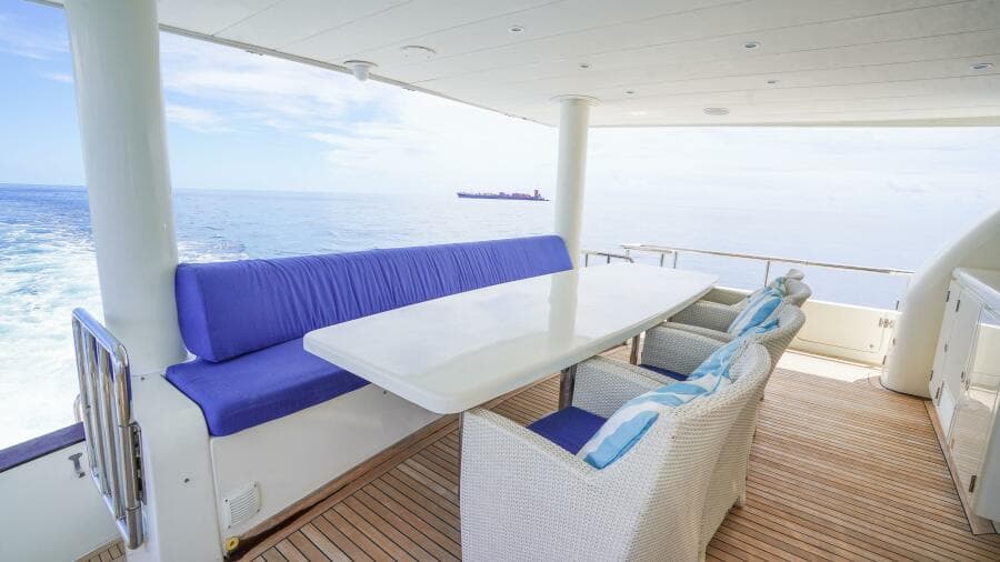 2001 Motor Yacht 82MY - Photo 12
