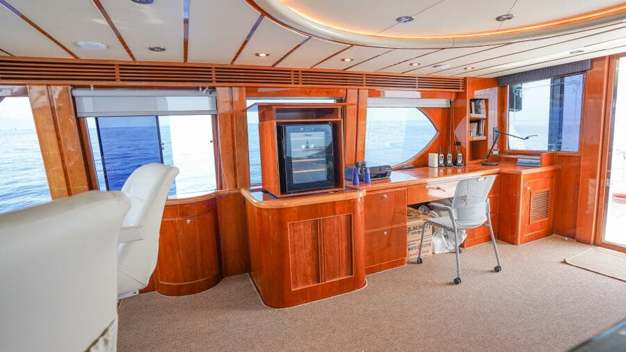 2001 Motor Yacht 82MY - Photo 27