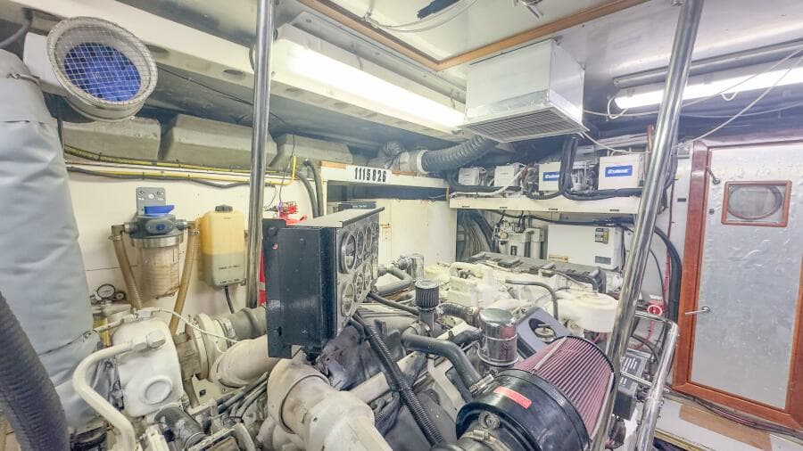 2001 Motor Yacht 82MY - Photo 49