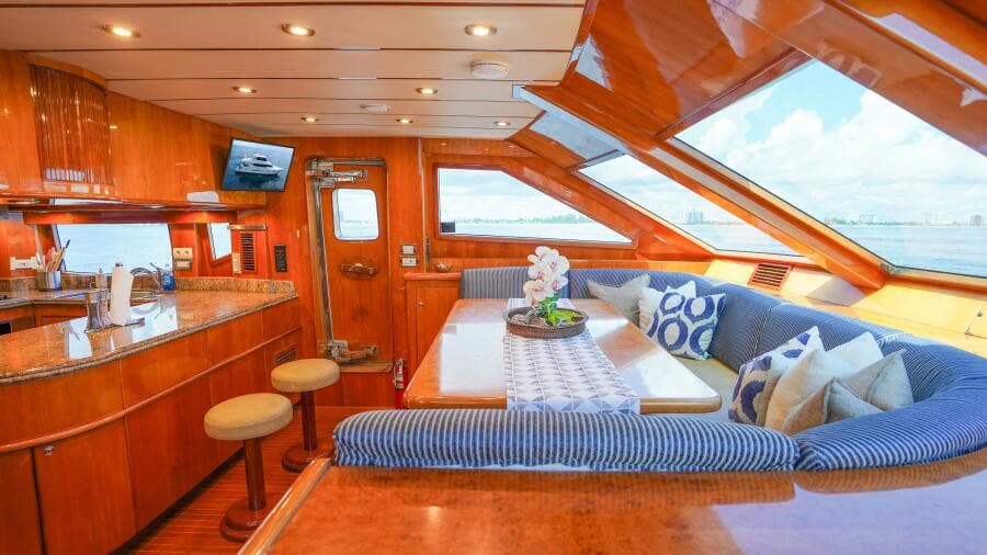 2001 Motor Yacht 82MY - Photo 21