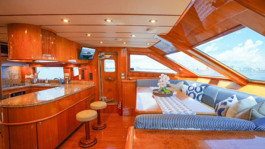 2001 Motor Yacht 82MY - Photo 22