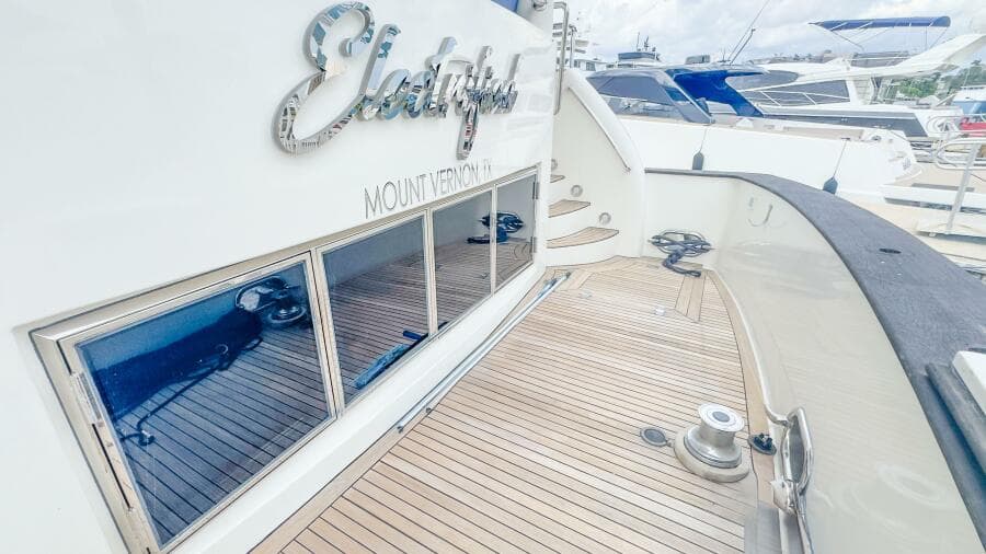 2001 Motor Yacht 82MY - Photo 10