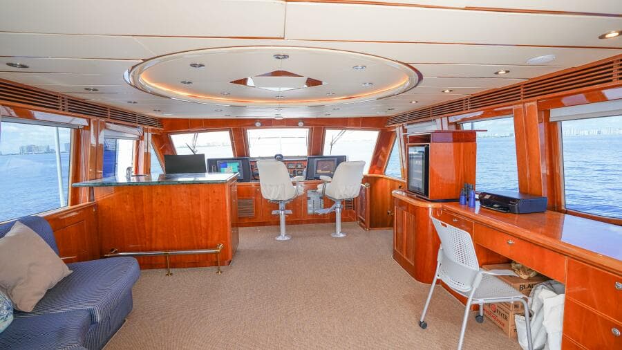 2001 Motor Yacht 82MY - Photo 28