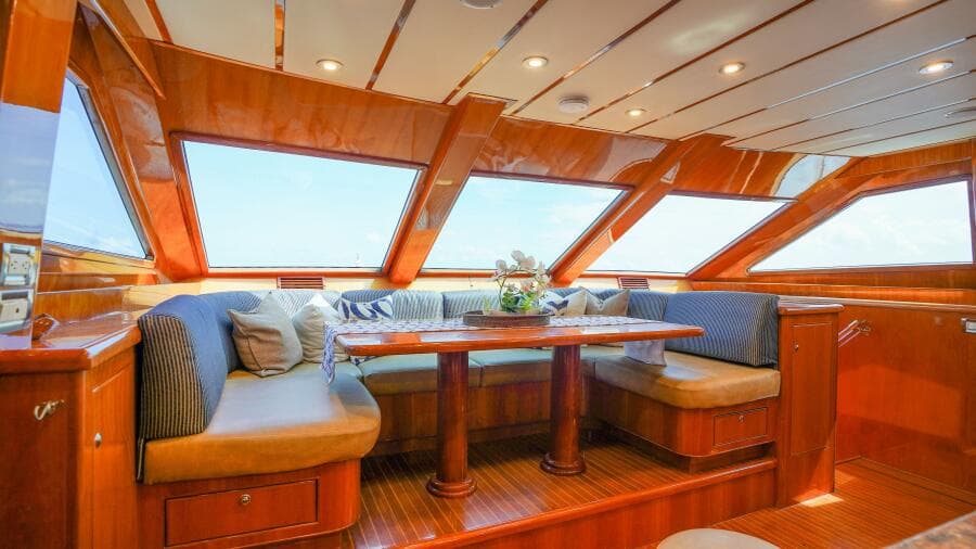 2001 Motor Yacht 82MY - Photo 23