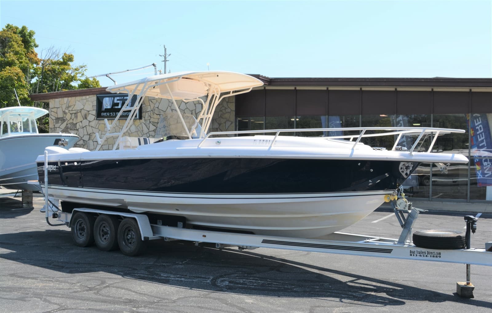 2001 Intrepid 322 Cuddy - Photo 1