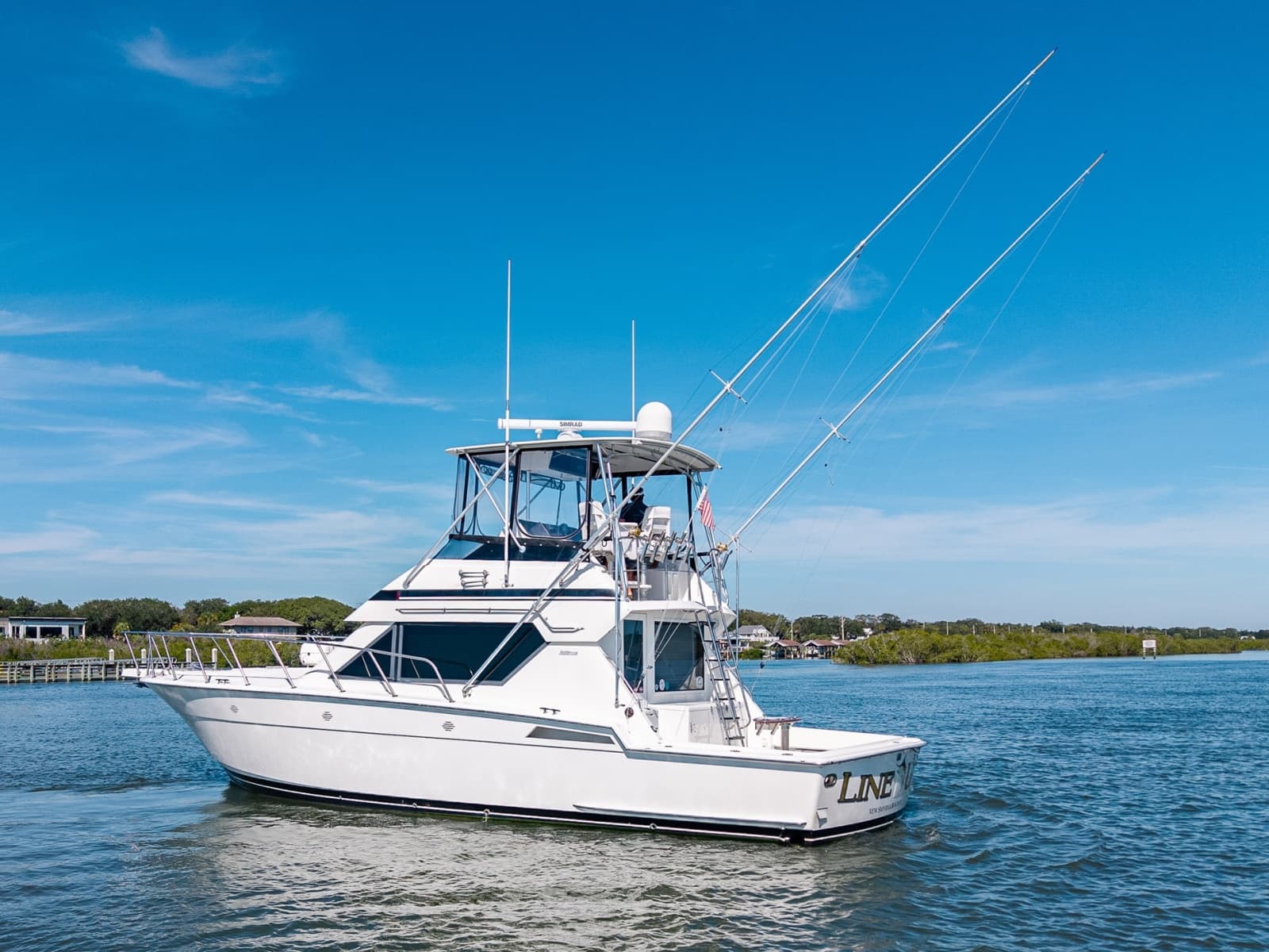 1995 Hatteras 43 Convertible - Photo 8