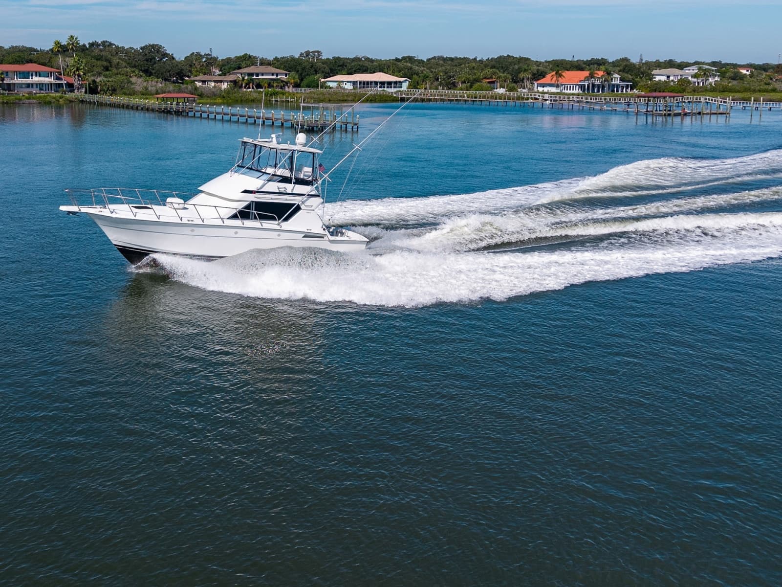 1995 Hatteras 43 Convertible - Photo 13