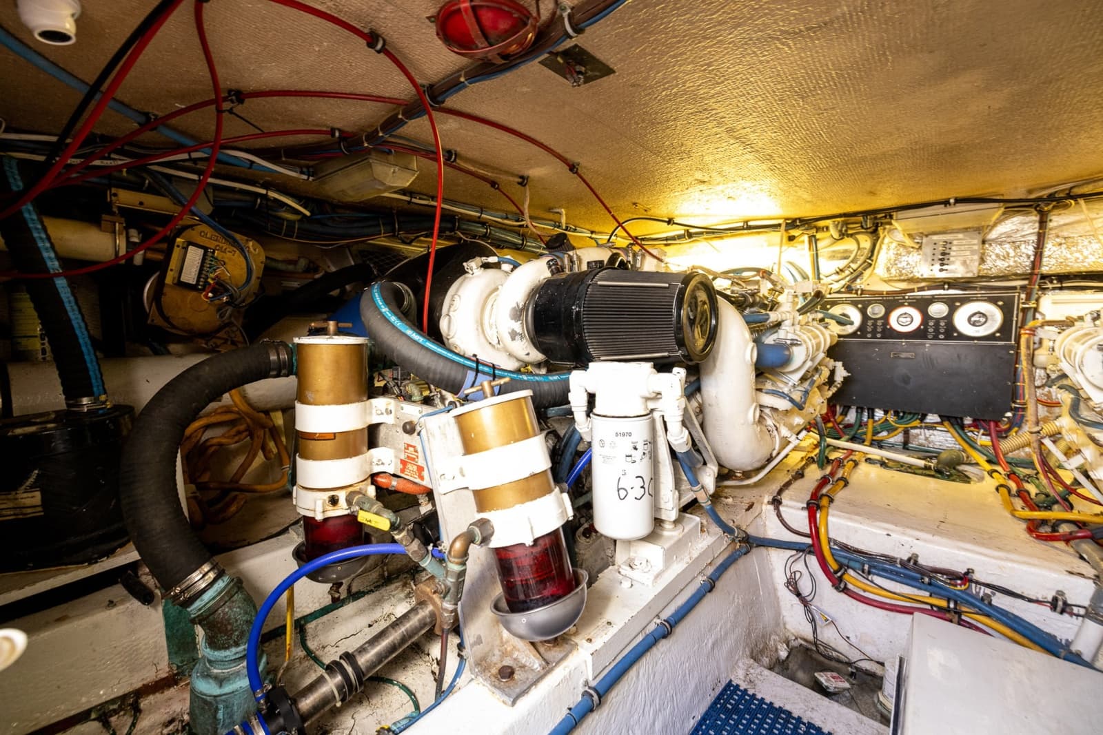 1995 Hatteras 43 Convertible - Photo 64