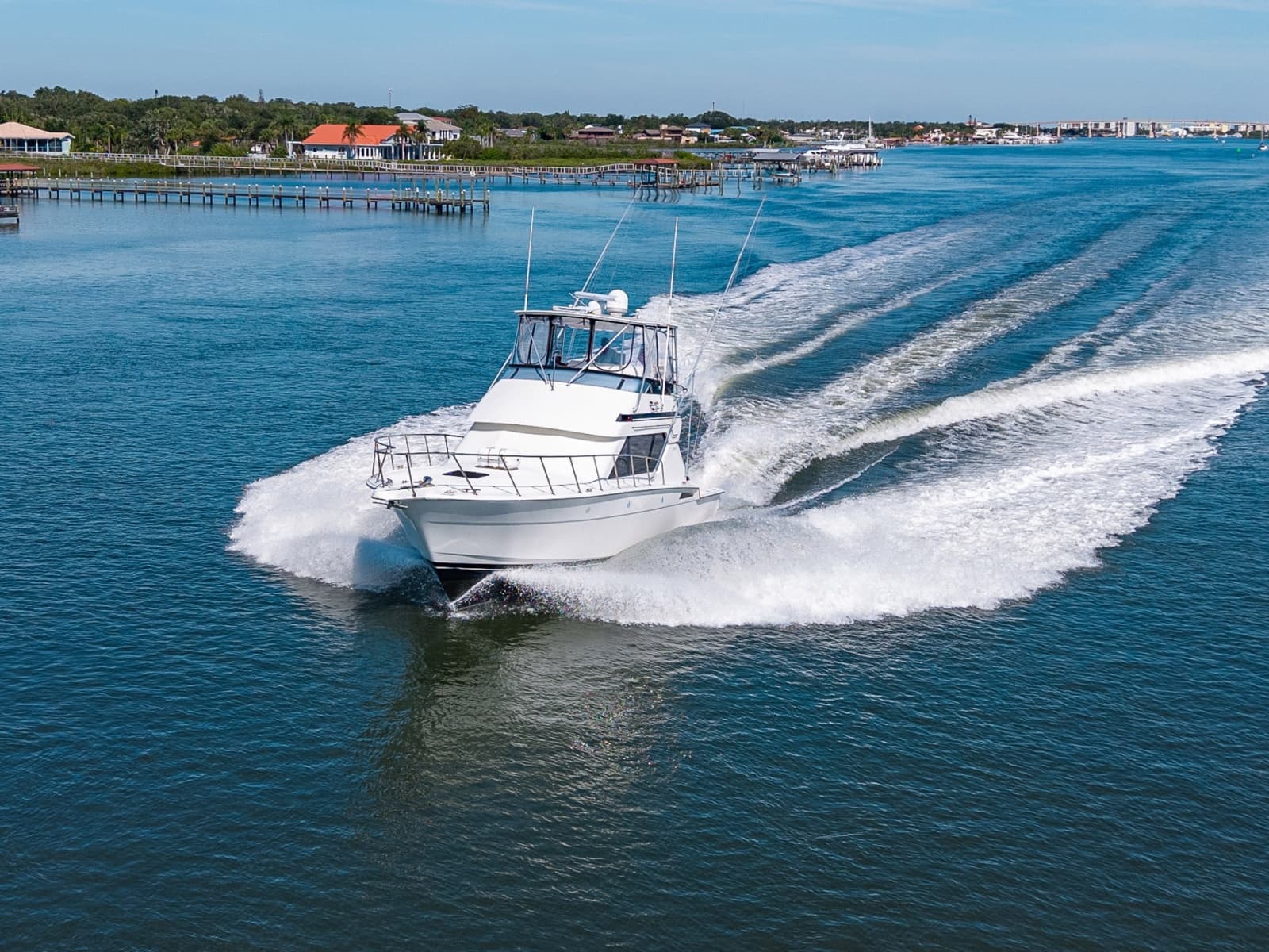 1995 Hatteras 43 Convertible - Photo 14