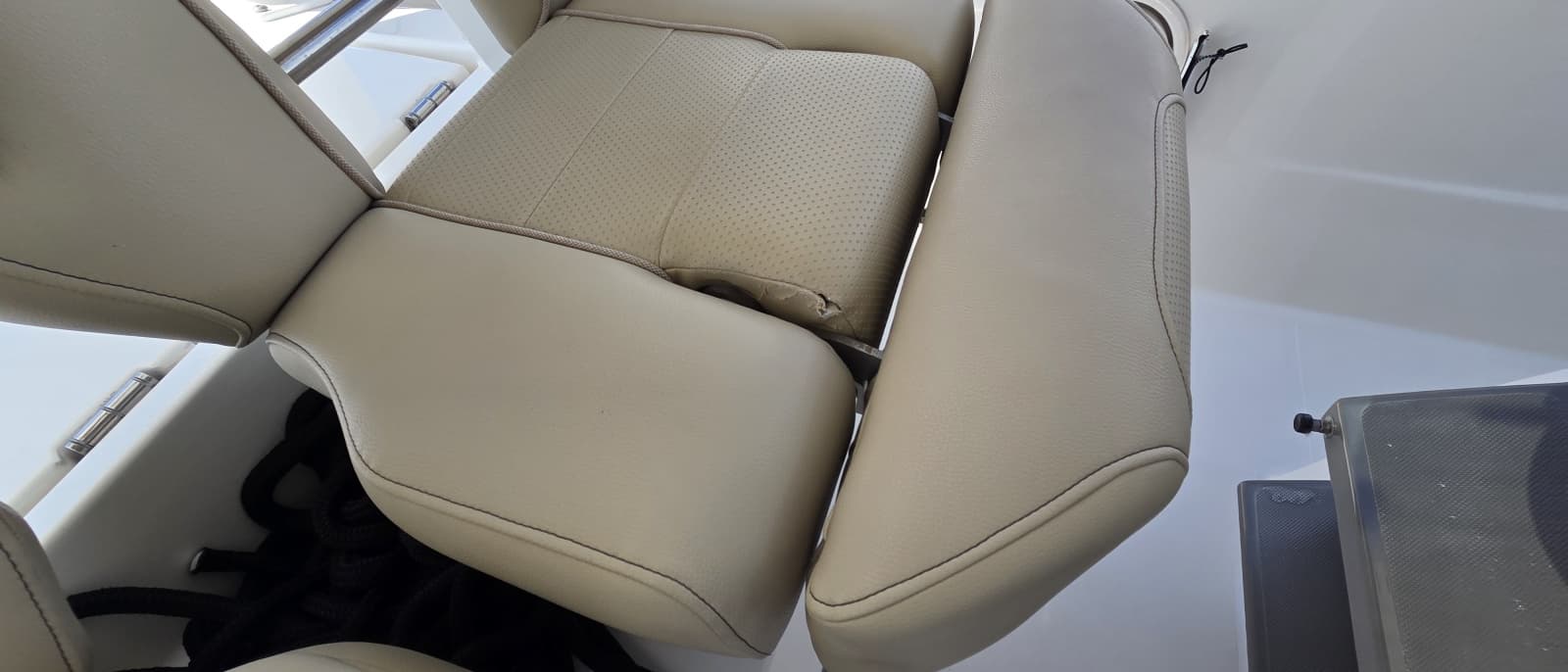 2019 Pursuit 328 Sport - Photo 25