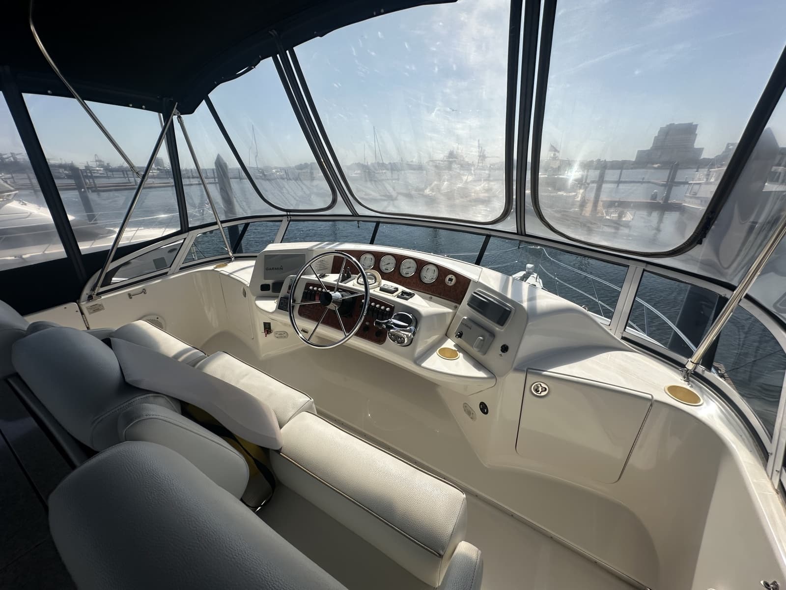 2005 Silverton 43 Motor Yacht - Photo 10