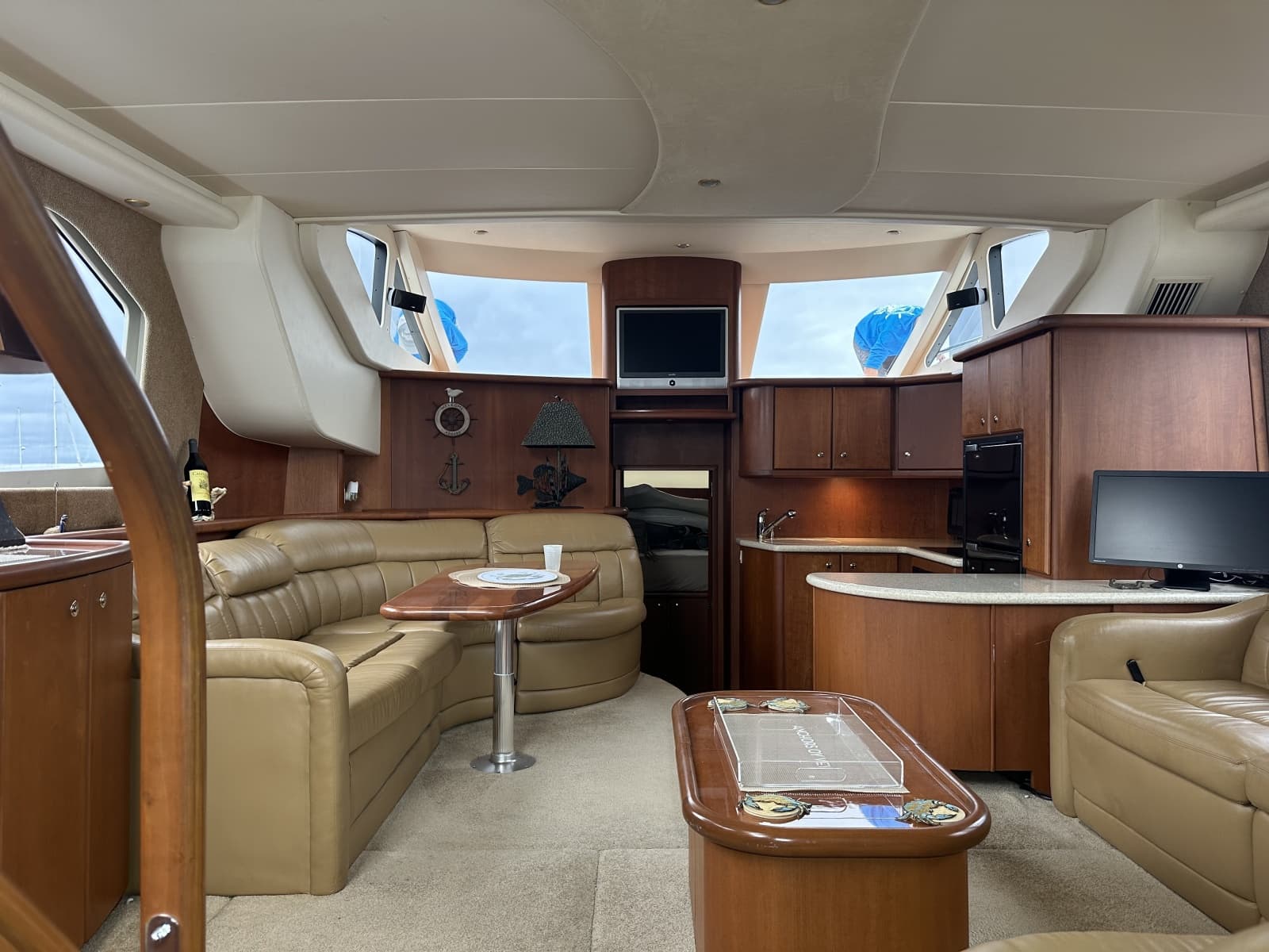 2005 Silverton 43 Motor Yacht - Photo 19