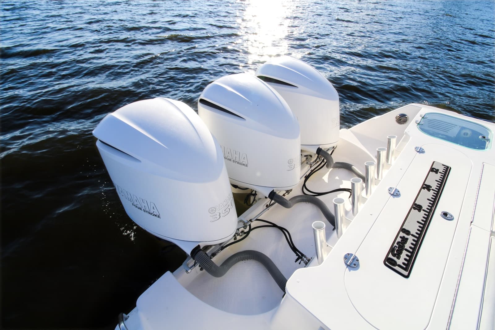 2014 Everglades 350LX - Photo 20