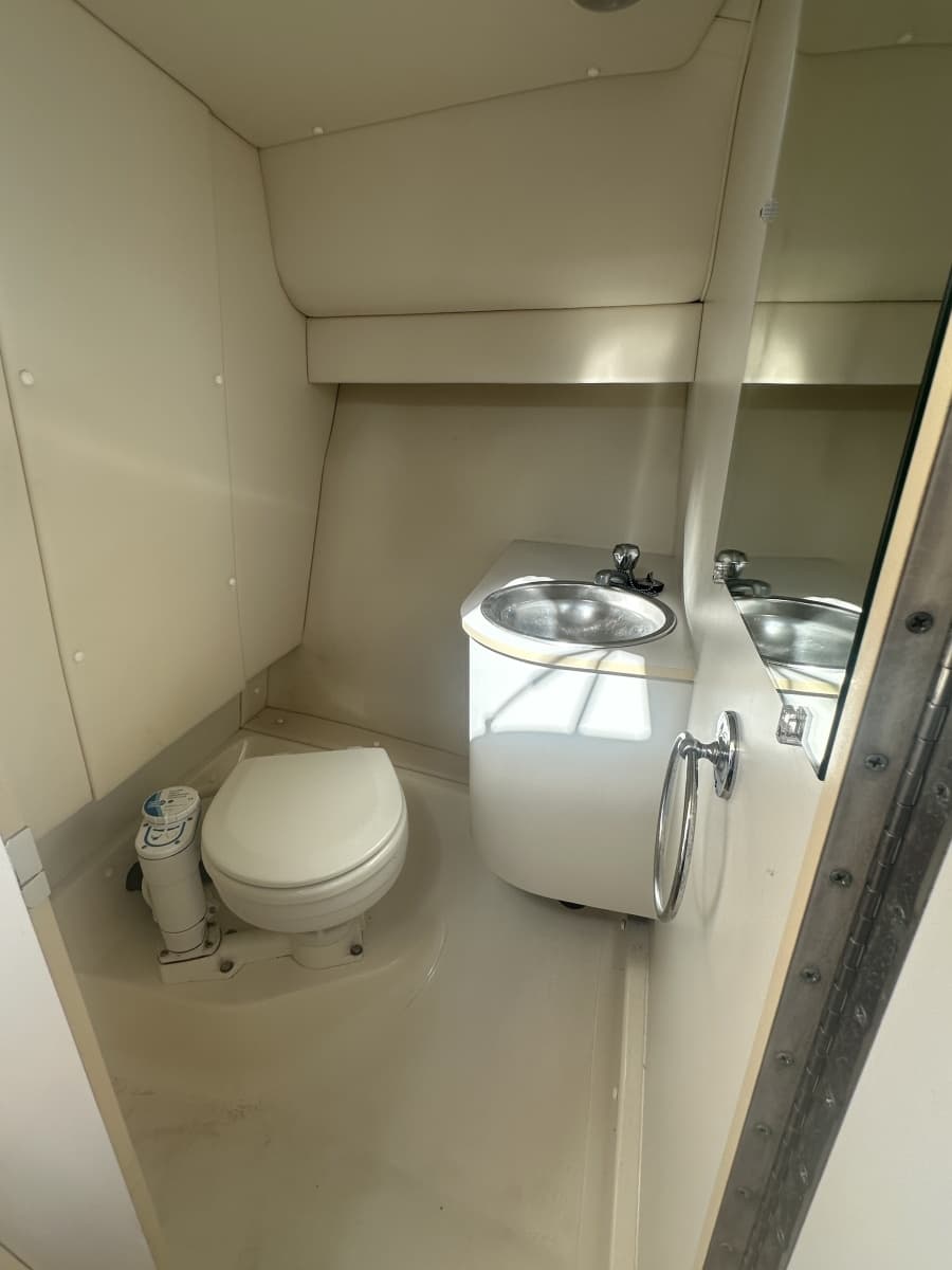 2005 Tiara Yachts 2900 Coronet - Photo 18
