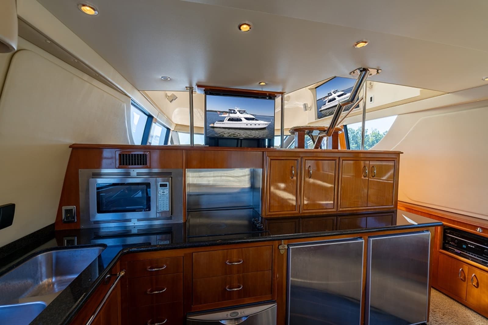 2005 Carver 56 Voyager - Photo 27