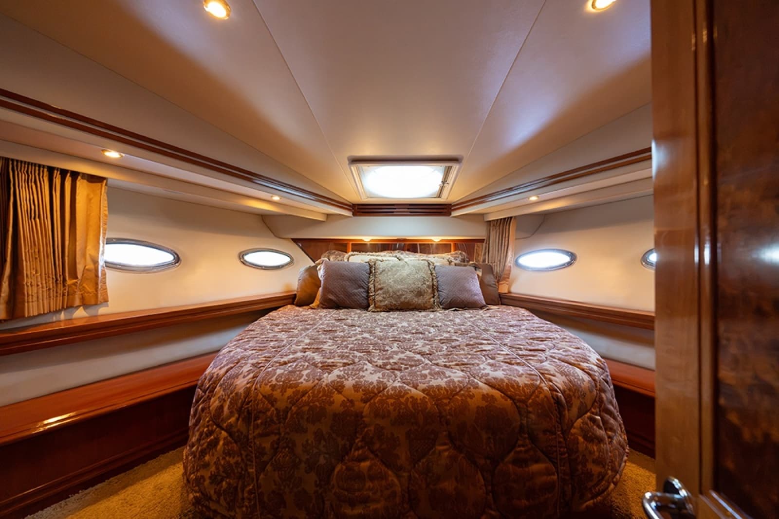2005 Carver 56 Voyager - Photo 48