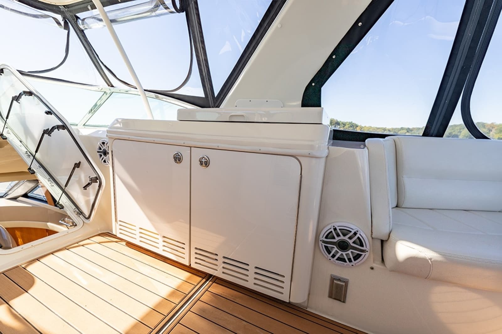 2005 Carver 56 Voyager - Photo 17