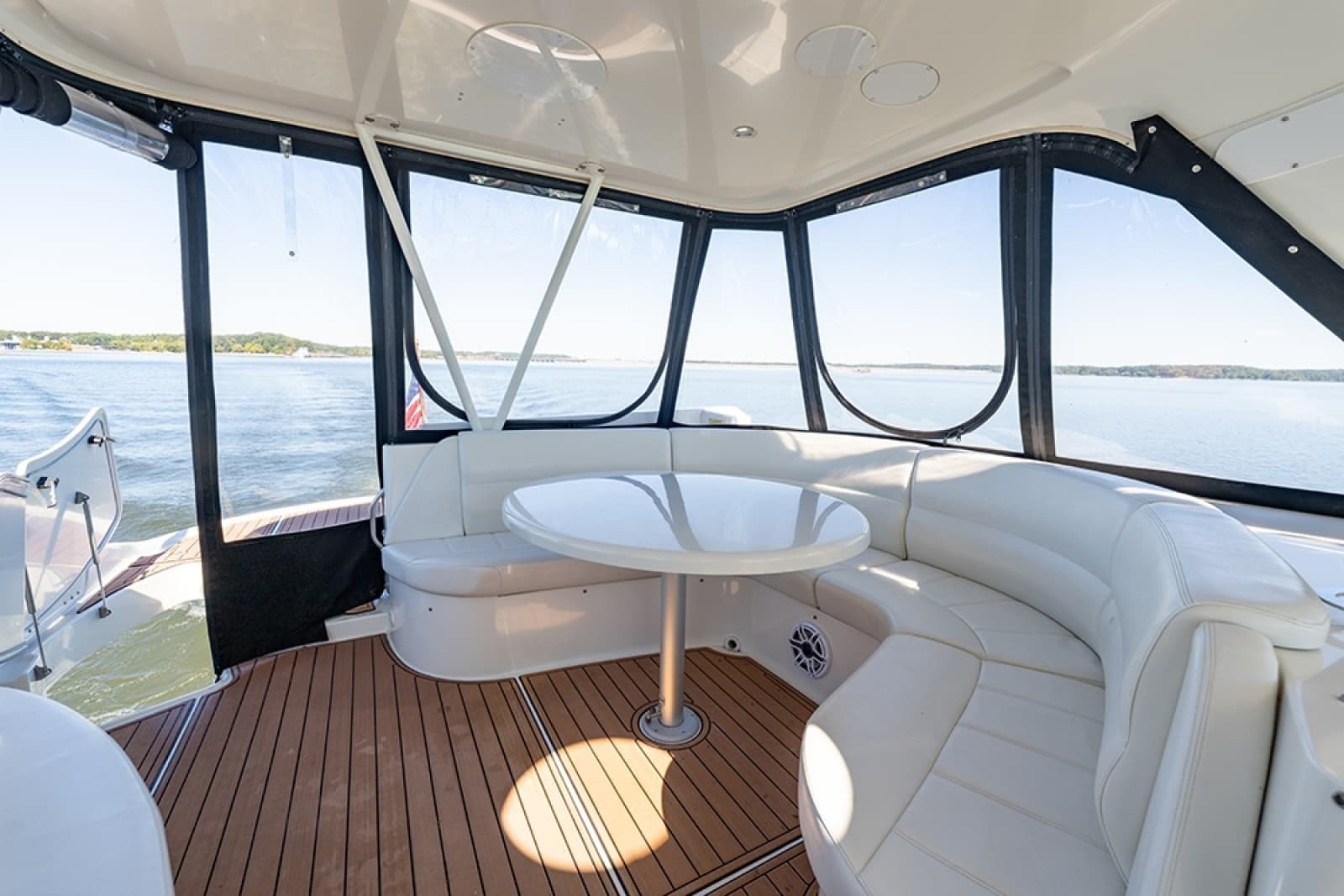 2005 Carver 56 Voyager - Photo 15