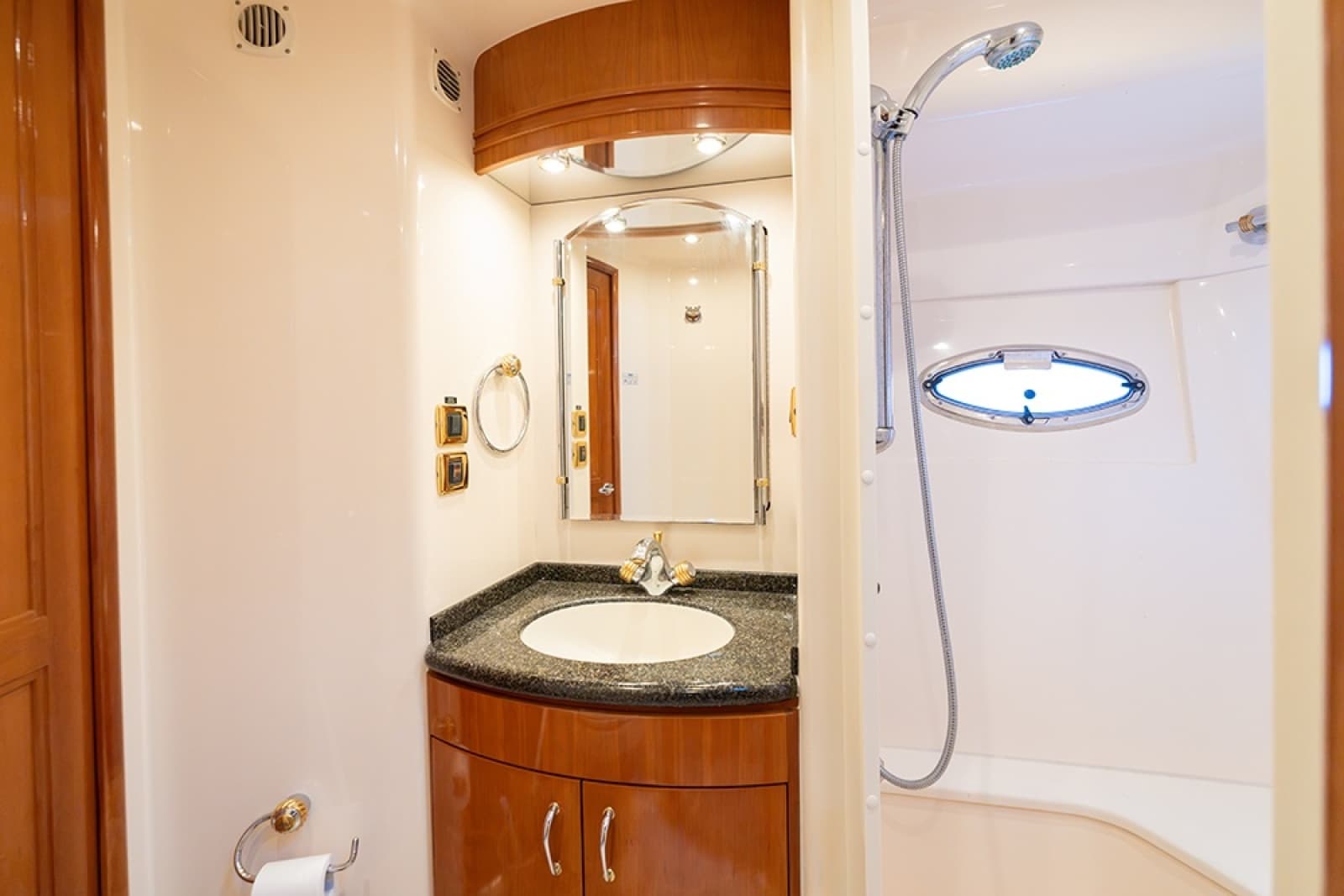2005 Carver 56 Voyager - Photo 55