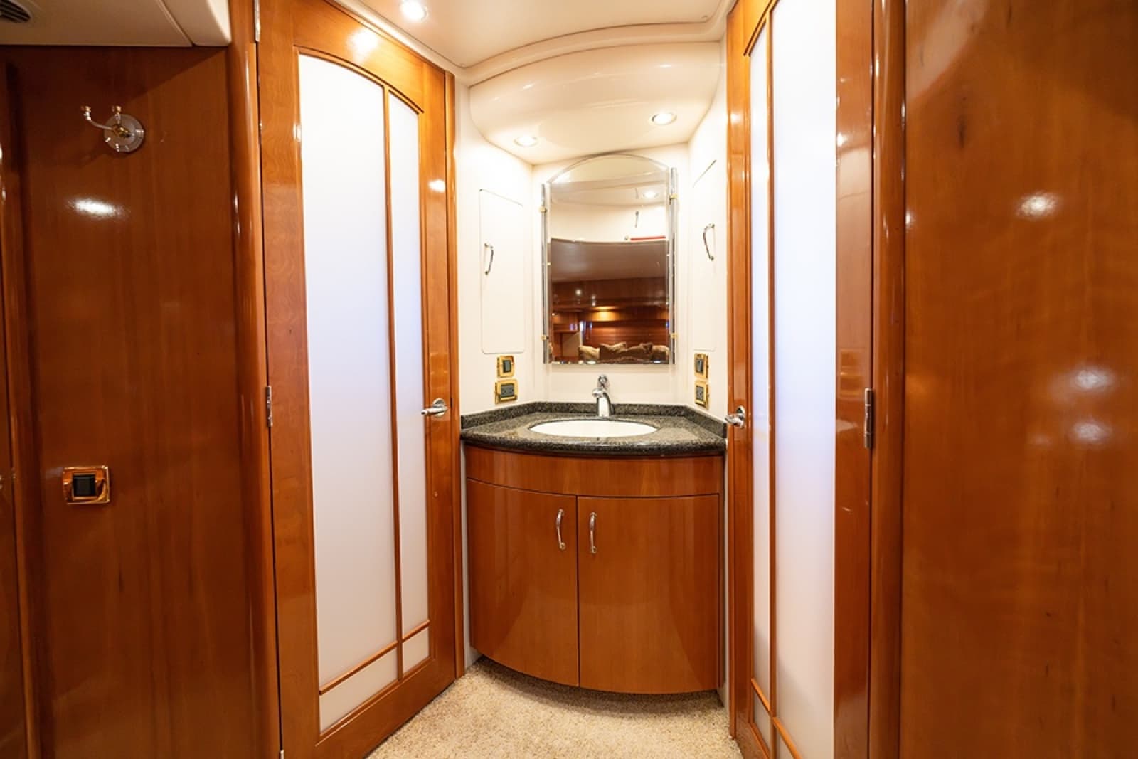 2005 Carver 56 Voyager - Photo 45