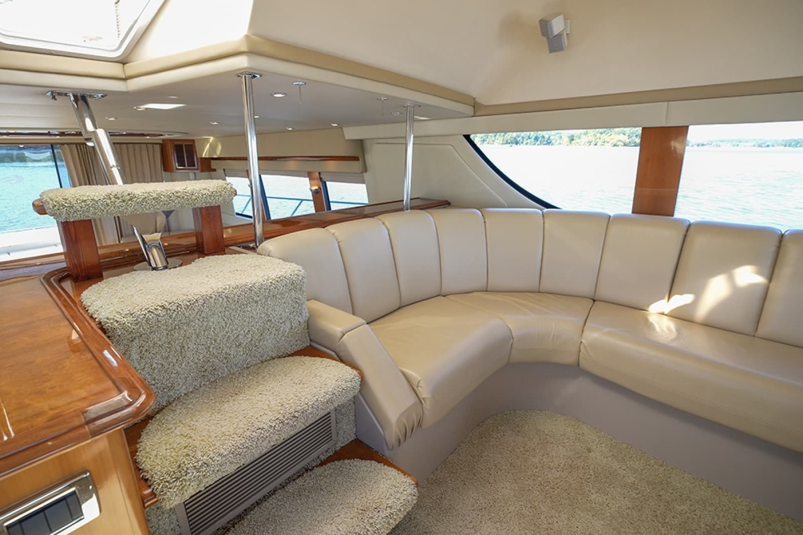 2005 Carver 56 Voyager - Photo 30