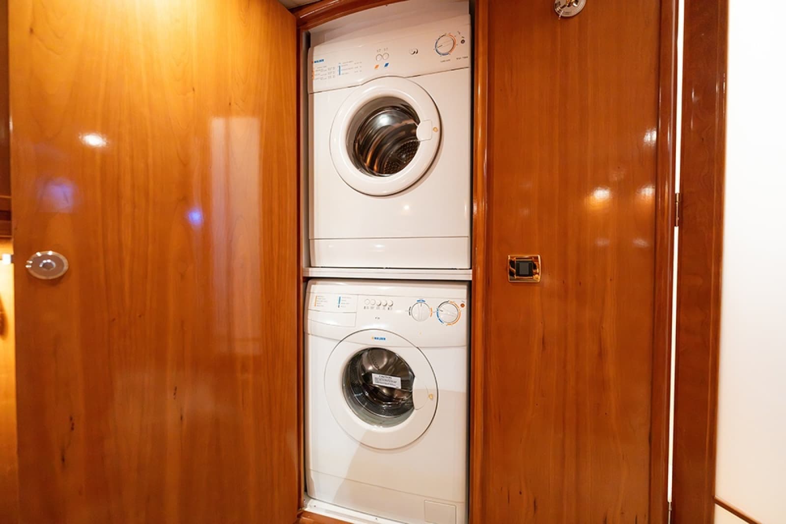 2005 Carver 56 Voyager - Photo 76