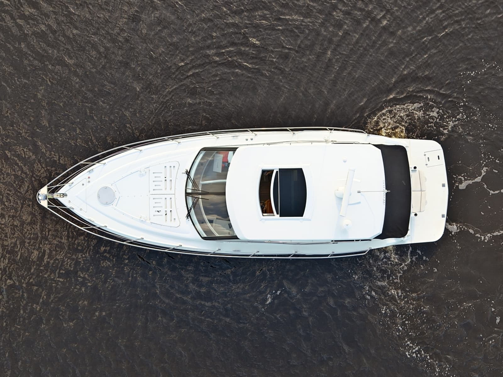 2016 Cruisers Yachts  - Photo 5