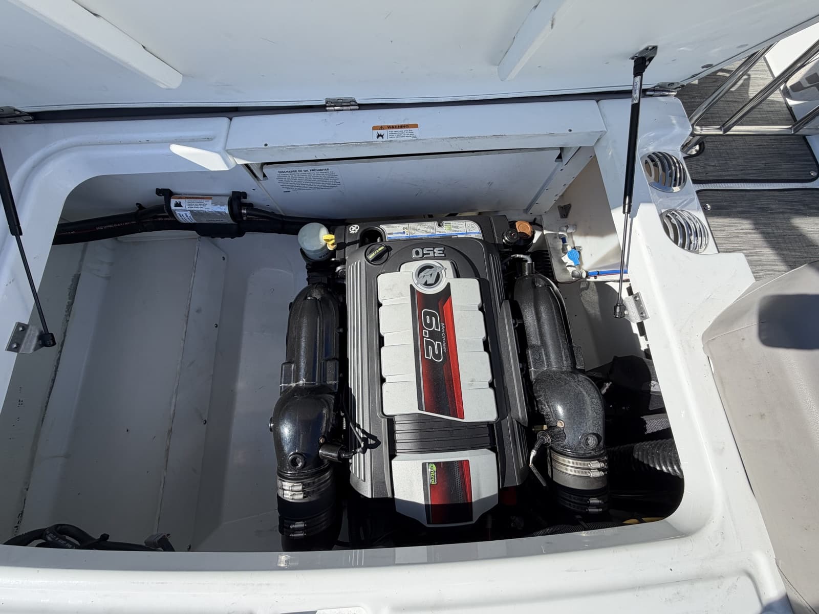 2022 Four Winns HD8 - Photo 28