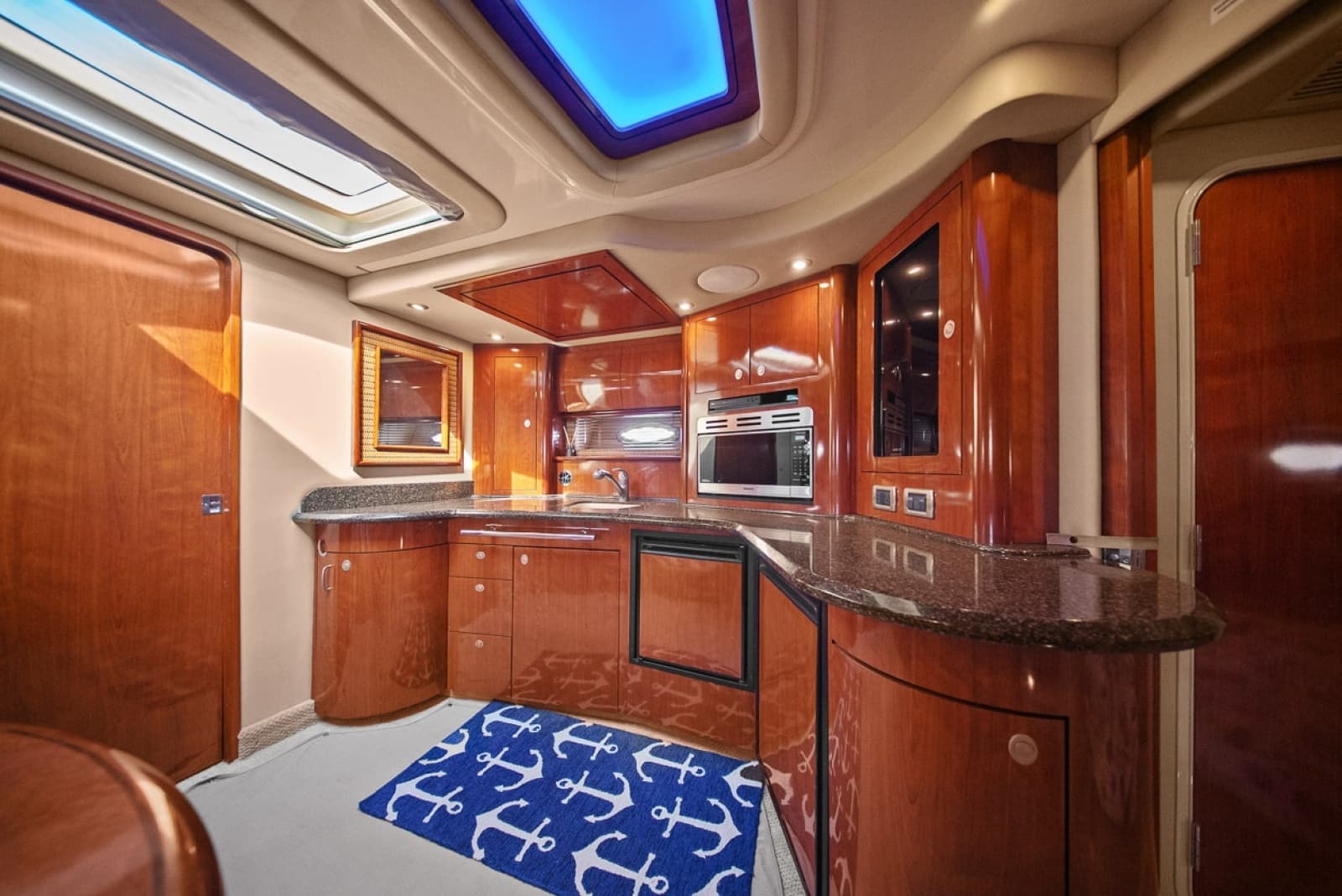 2005 Sea Ray 420 Sundancer - Photo 17