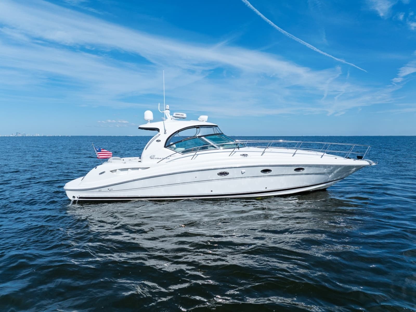 2005 Sea Ray 420 Sundancer - Photo 2