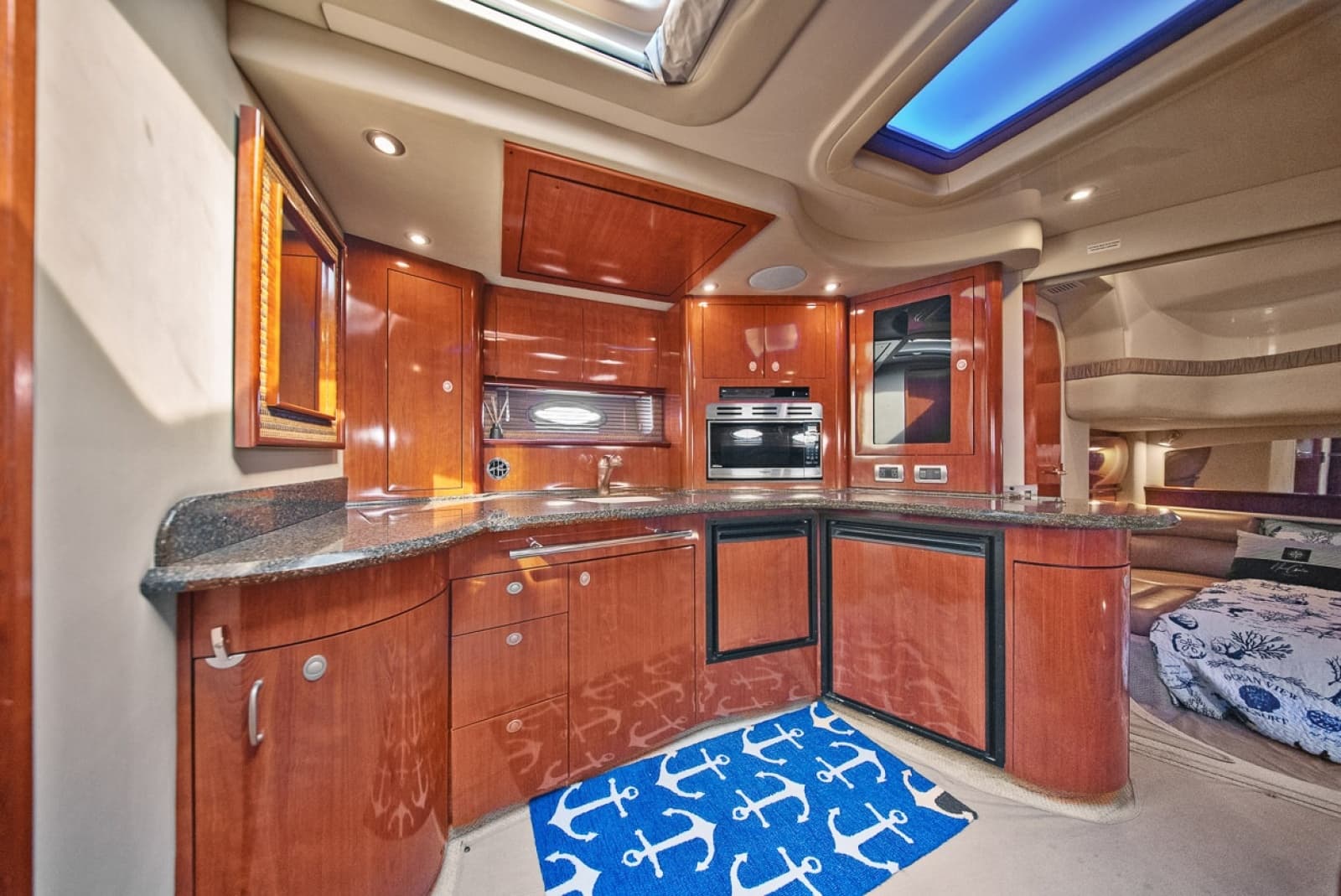 2005 Sea Ray 420 Sundancer - Photo 16