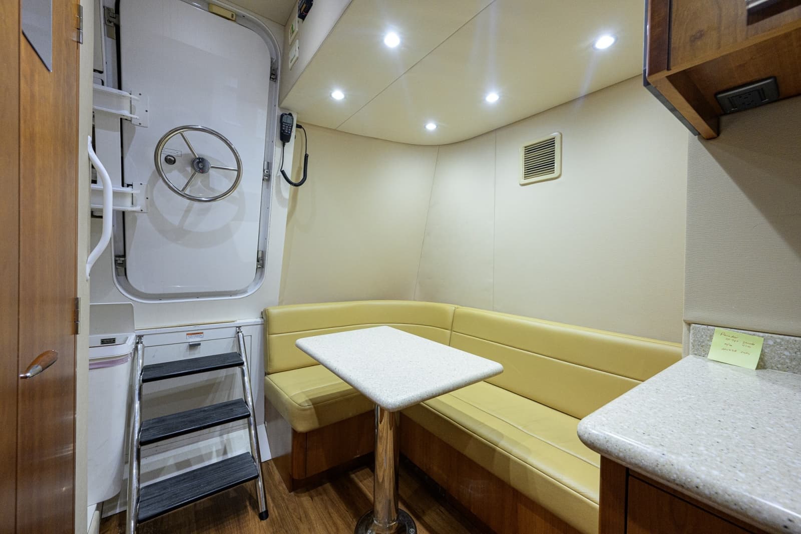 2013 Hatteras 80 Motor Yacht - Photo 138