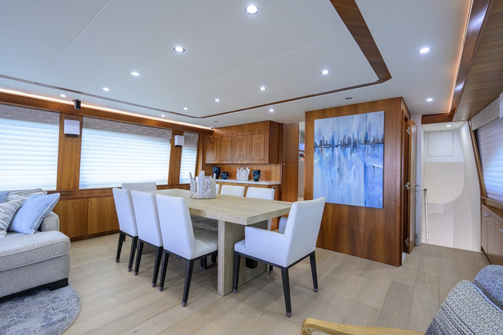 2013 Hatteras 80 Motor Yacht - Photo 18