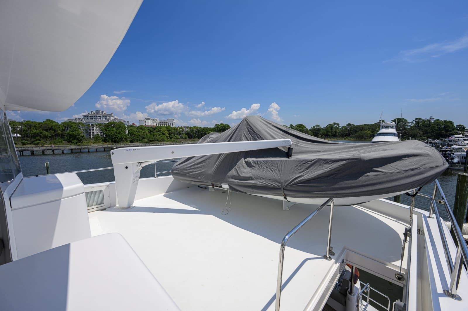2013 Hatteras 80 Motor Yacht - Photo 107