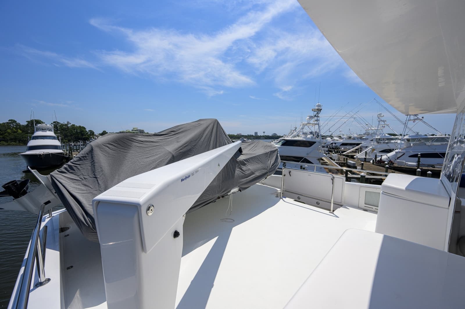 2013 Hatteras 80 Motor Yacht - Photo 108
