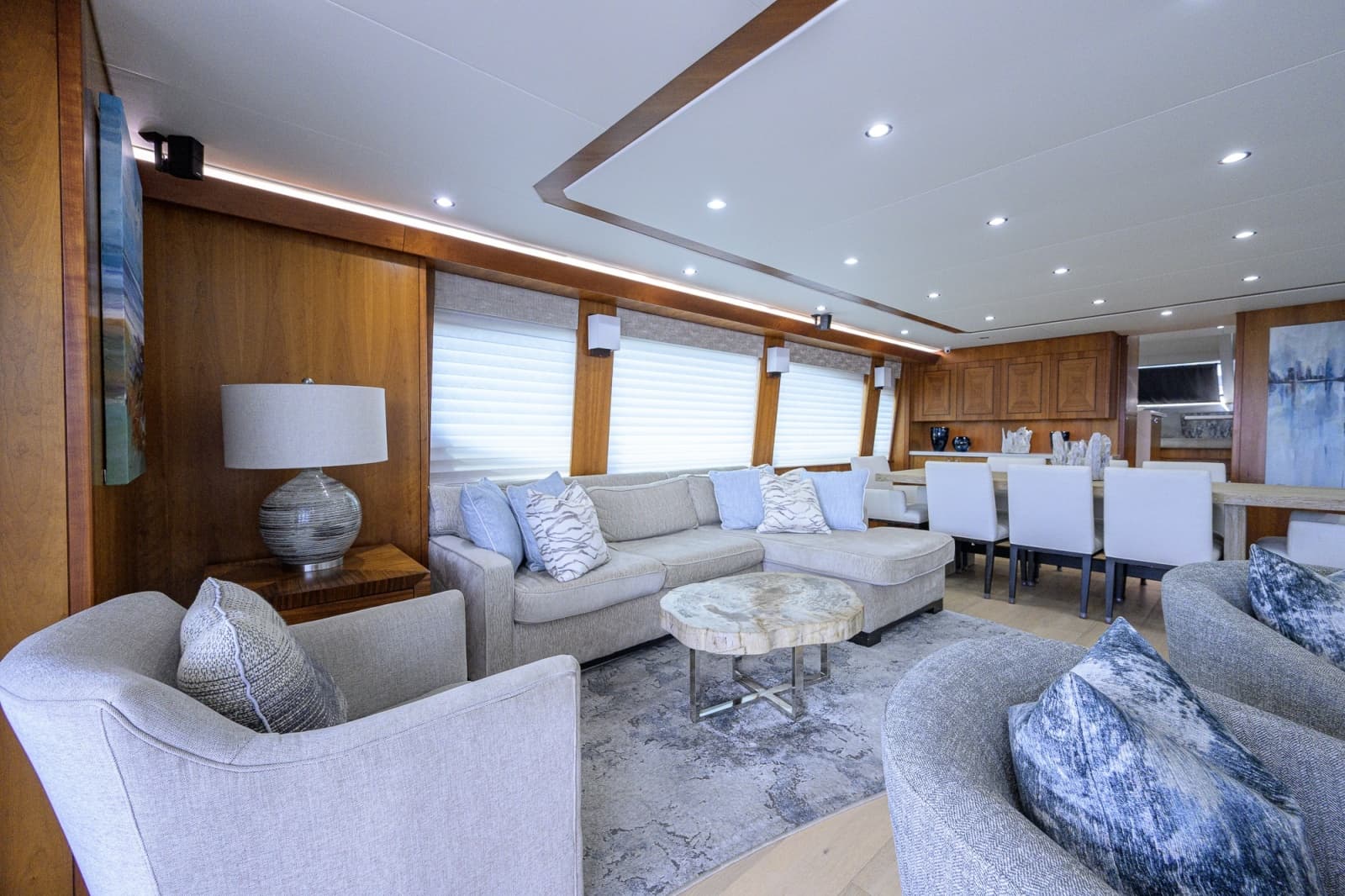 2013 Hatteras 80 Motor Yacht - Photo 8