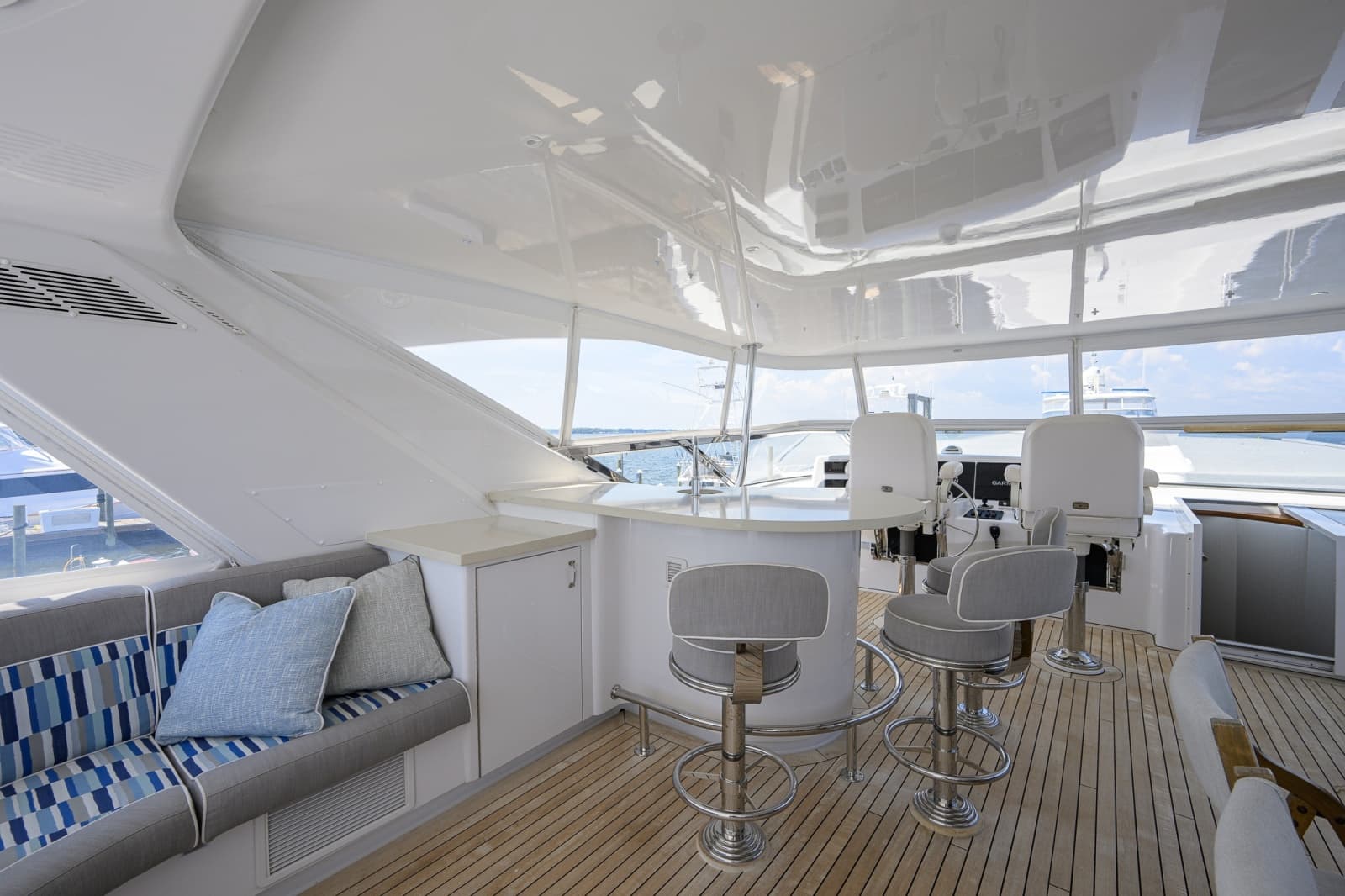 2013 Hatteras 80 Motor Yacht - Photo 118